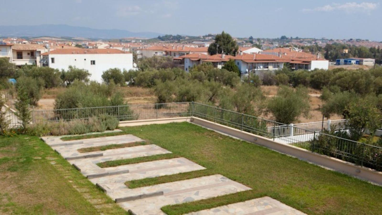 Alexandros Maisonettes & Apartments Nea Moudania Buitenkant foto